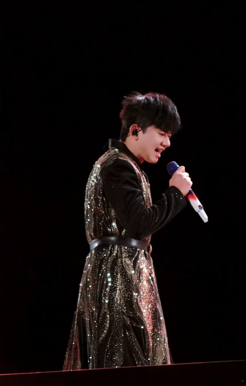 警告！张杰演唱《蜀道》极易引发“我也想唱”的冲动，实则难度系数爆表，建议大家只听