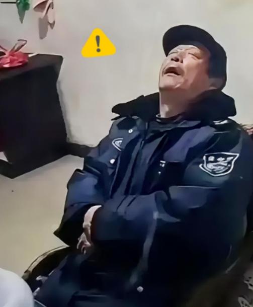 “毫无人性！连正常生理需求都不放过！”2022年，广东清远，60岁大爷做保安三年