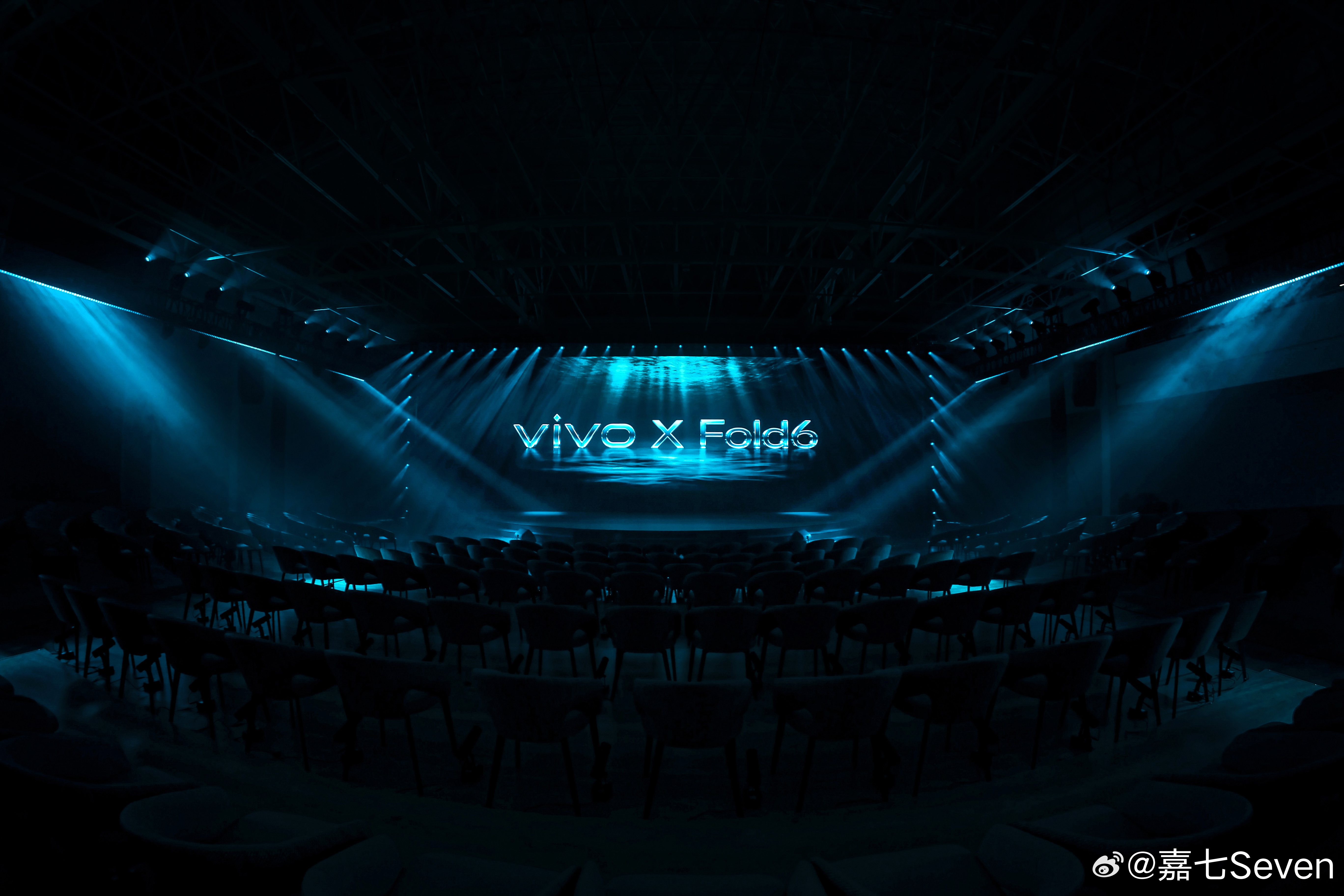 今天晚上有vivo X Fold6发布会哦，别错过