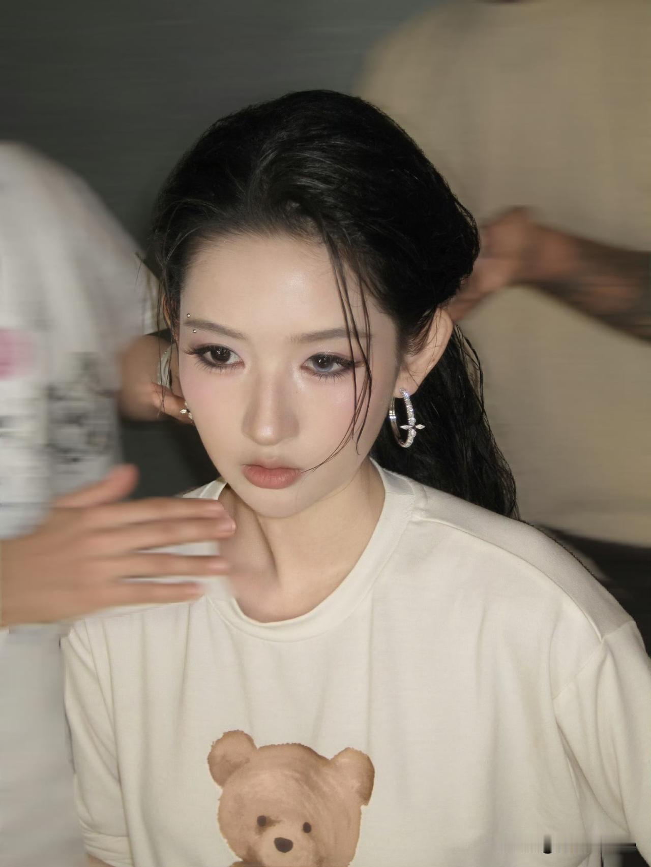 7月2日，王玉雯取消线下活动
王玉雯工作室做的很好！这时候不要去，不仅是艺人，路