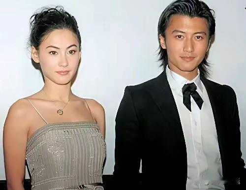 谢霆锋为啥最终选了王菲？真相扎心了！

张柏芝美，王菲也美，但过日子靠的不是脸。