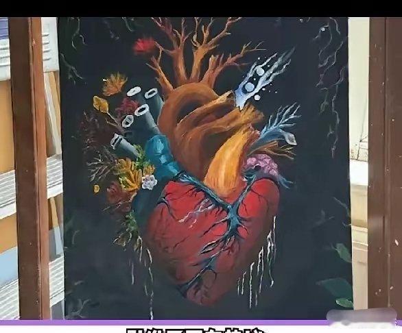 第一幅画是王诗龄的。第二幅是李嫣的。从色彩运用到笔触都好，我不懂画但就是觉得好，