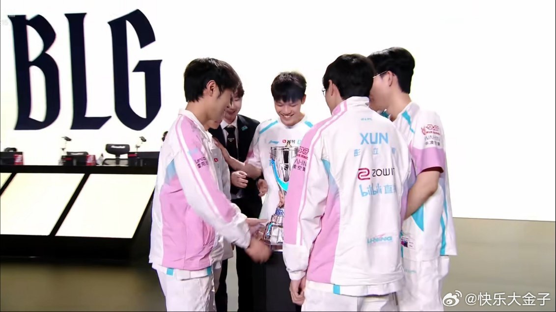 BLG获得LPL第一赛段优胜者，完全统治级别的胜利。BLG第一赛段优胜者BLG战