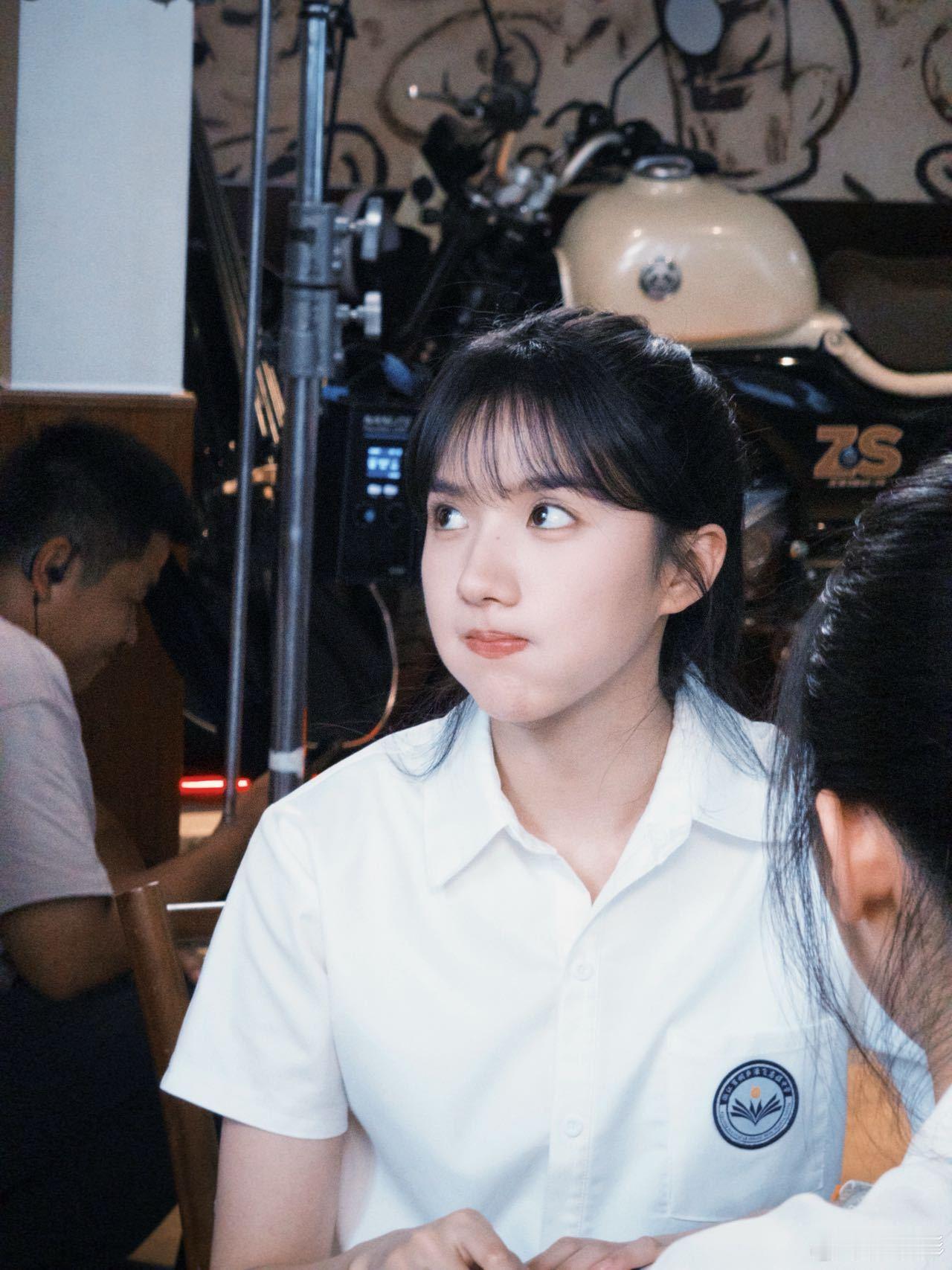26岁的苏晓彤演16岁高中生苏晓彤演的高中生很有少女感校服双马尾梦回校园时光✨苏