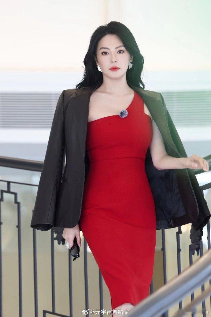#女推造型的含金量还在上升#女推的造型真的让人惊艳，妆造不仅仅是符合了角色，也是