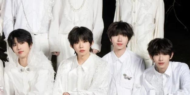 2025年12月26日，博主“老鬼的围脖”晒出TF家族四代新音大合照，瞬间在网络