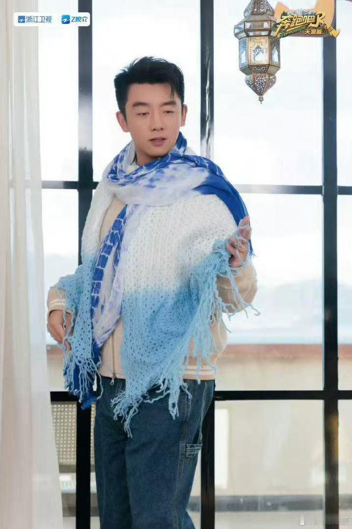 郑恺李昀锐说趾压板太拉了奔跑吧奔跑吧谁还没看这段！郑恺李昀锐默契吐槽趾压板太拉，