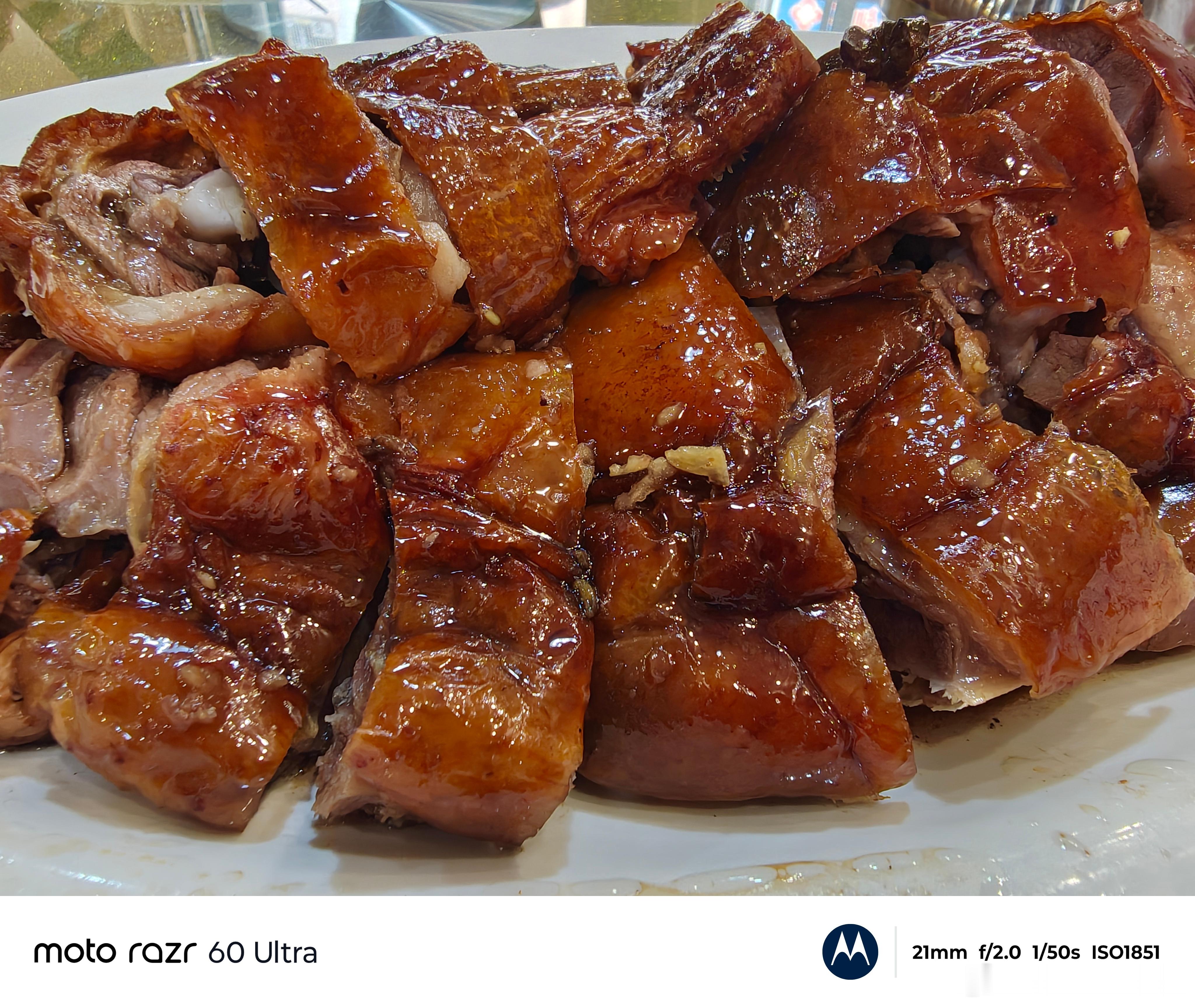 Motorola 我的天，真是吃到了人生烧鹅，这个胜记烧鹅也太夯了吧？😘😘?