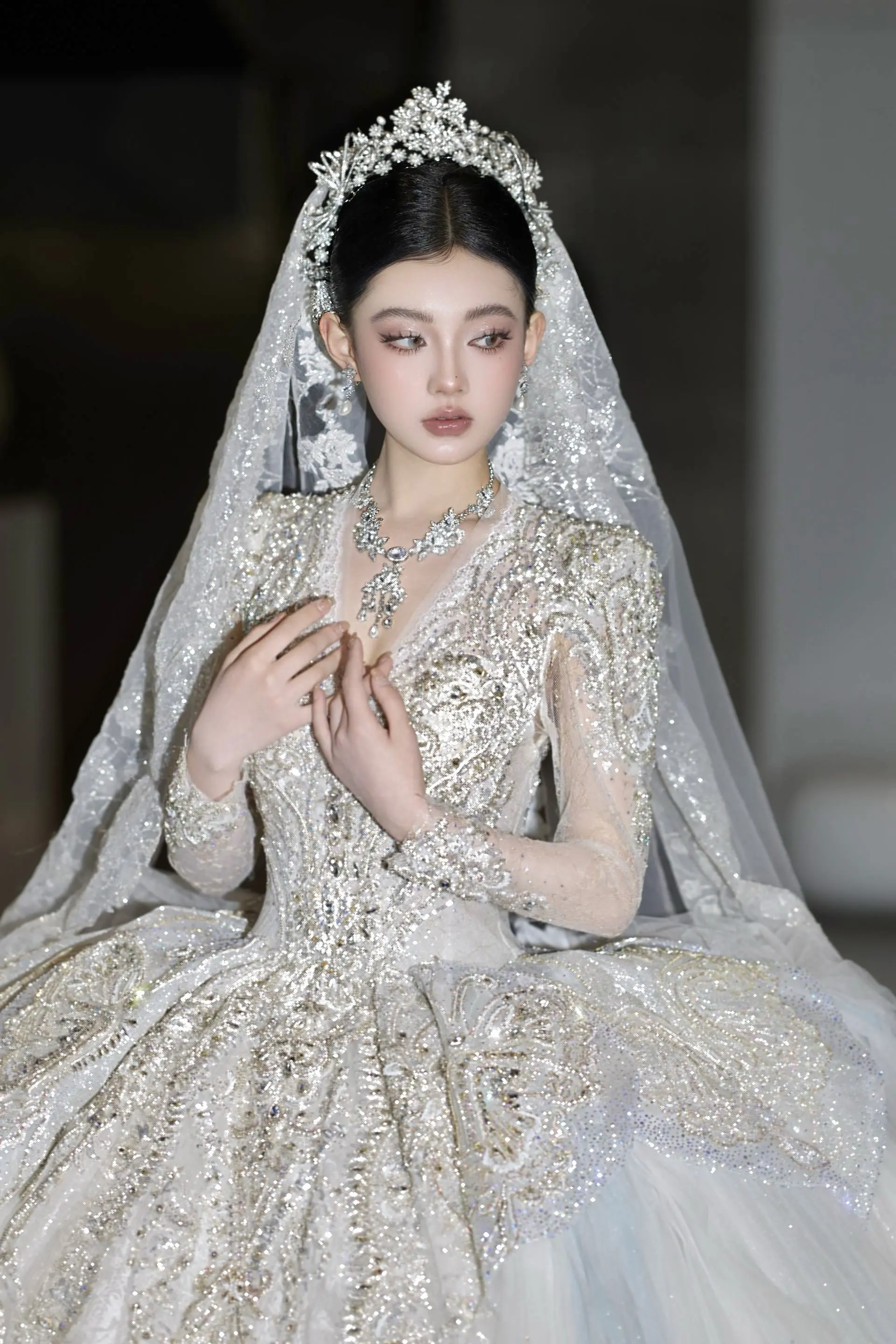 主纱奢华造型也太美啦。