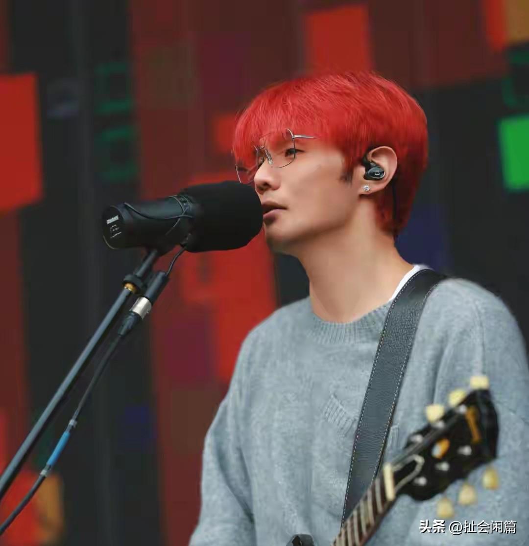 影视娱乐圈终于有活人感这么强的明星了，有事儿直说，绝不藏着掖着。

什么人情世故