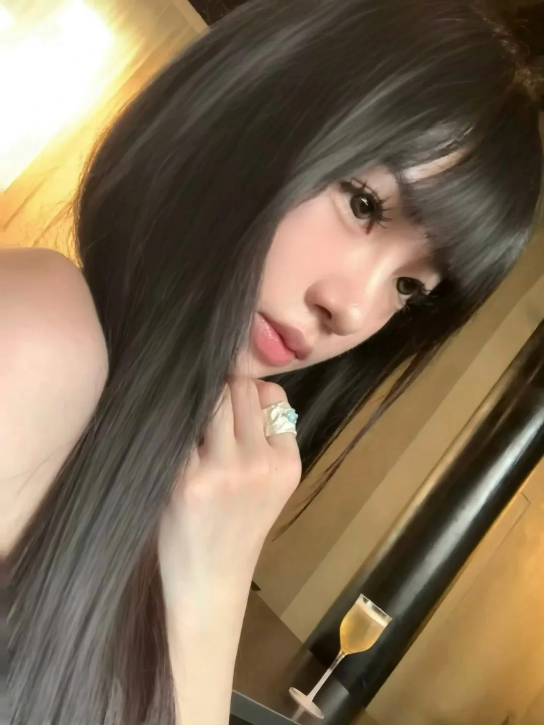 做了一年的修颜款发际线，现在怎么样了？