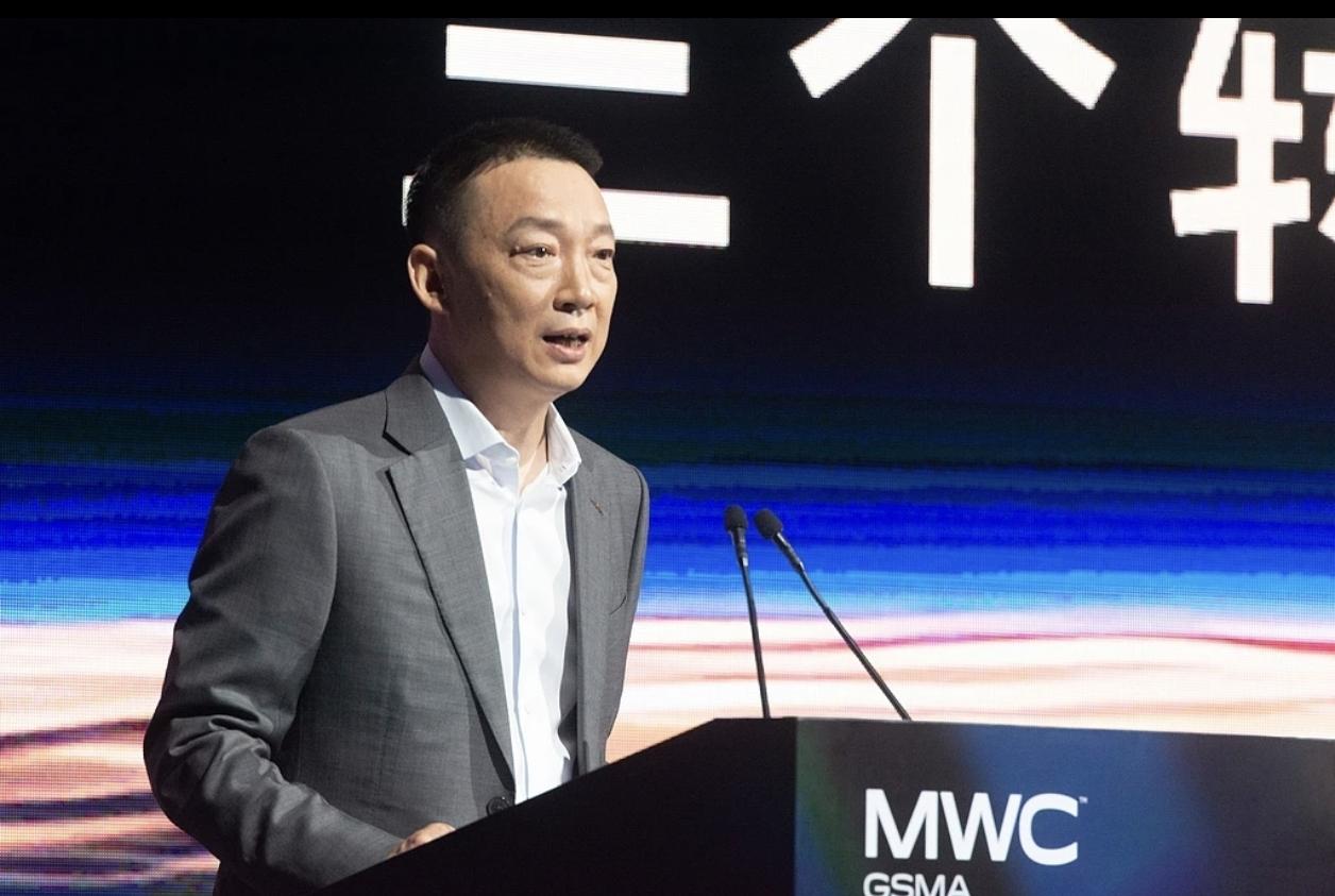 谁能想到，如今上升的荣耀，当年差点没能熬过去！
从尼日利亚客户门口苦等三小时的基
