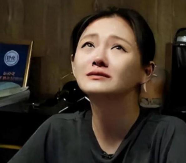 大S她的离世有啥好意难平的，最爱的人都在身边，死在了她最爱的国家，挺好！
 
现