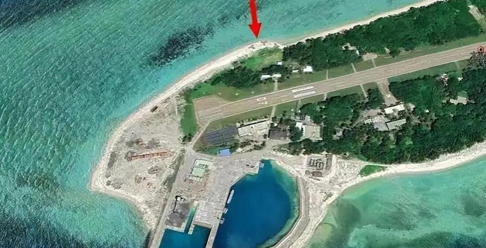 小泉如今最难受的地方，在于由他代表日方支持南海仲裁十周年联合声明，这等于默认太平