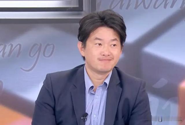 陈柏惟妄称：台湾无人机会自己飞 中国要有人坐在电脑前控制

自从民进党上台后，台