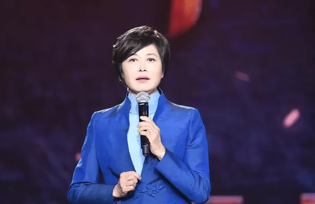 敬一丹离世！
 
电视上我们最亲爱的敬大姐走了，她的出现是我们这辈人的偶像，经常