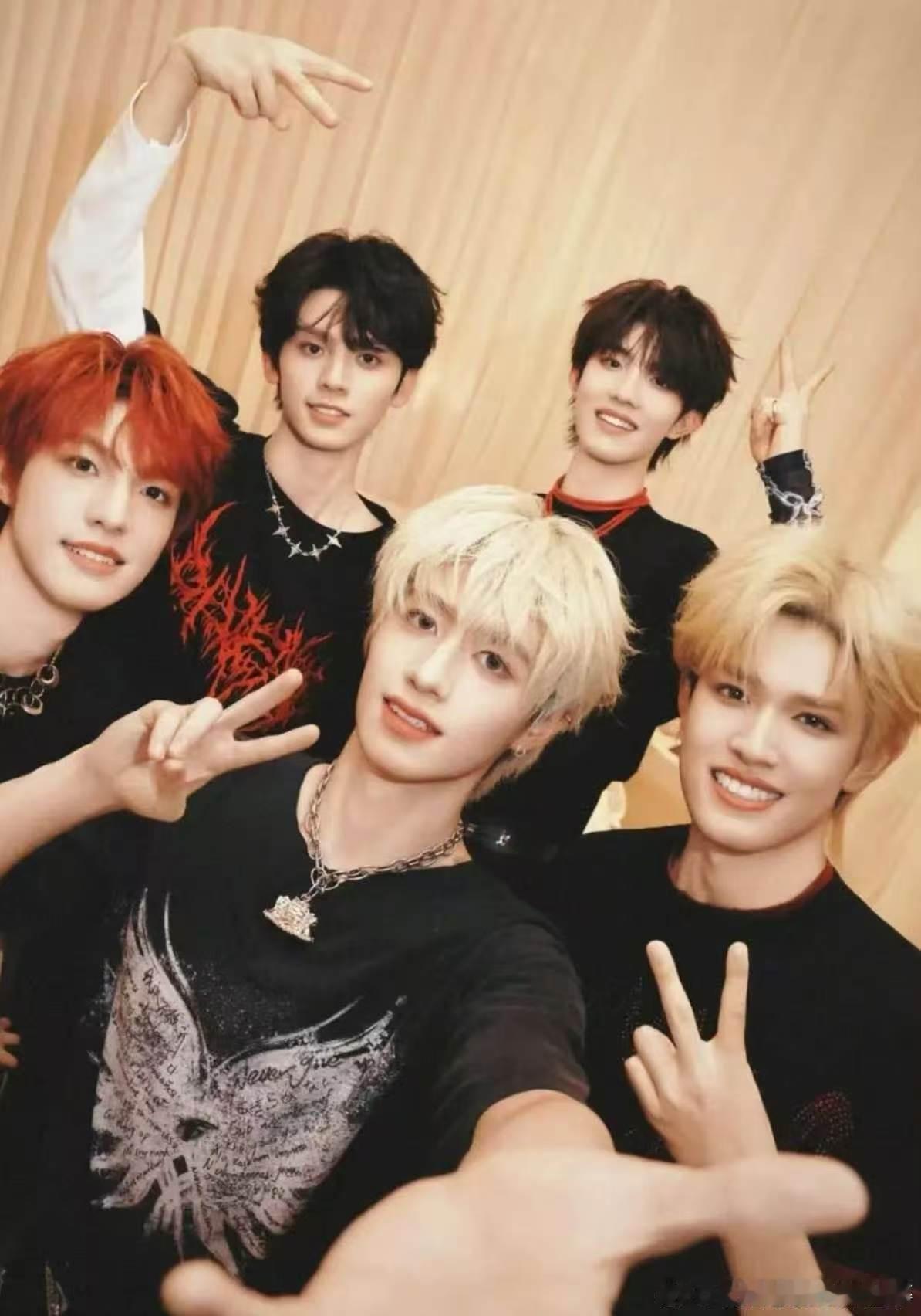 TOP纯正男团味儿 谁懂啊！TOP的舞台也太鲨了！一看就是泡在训练室里打磨出来的