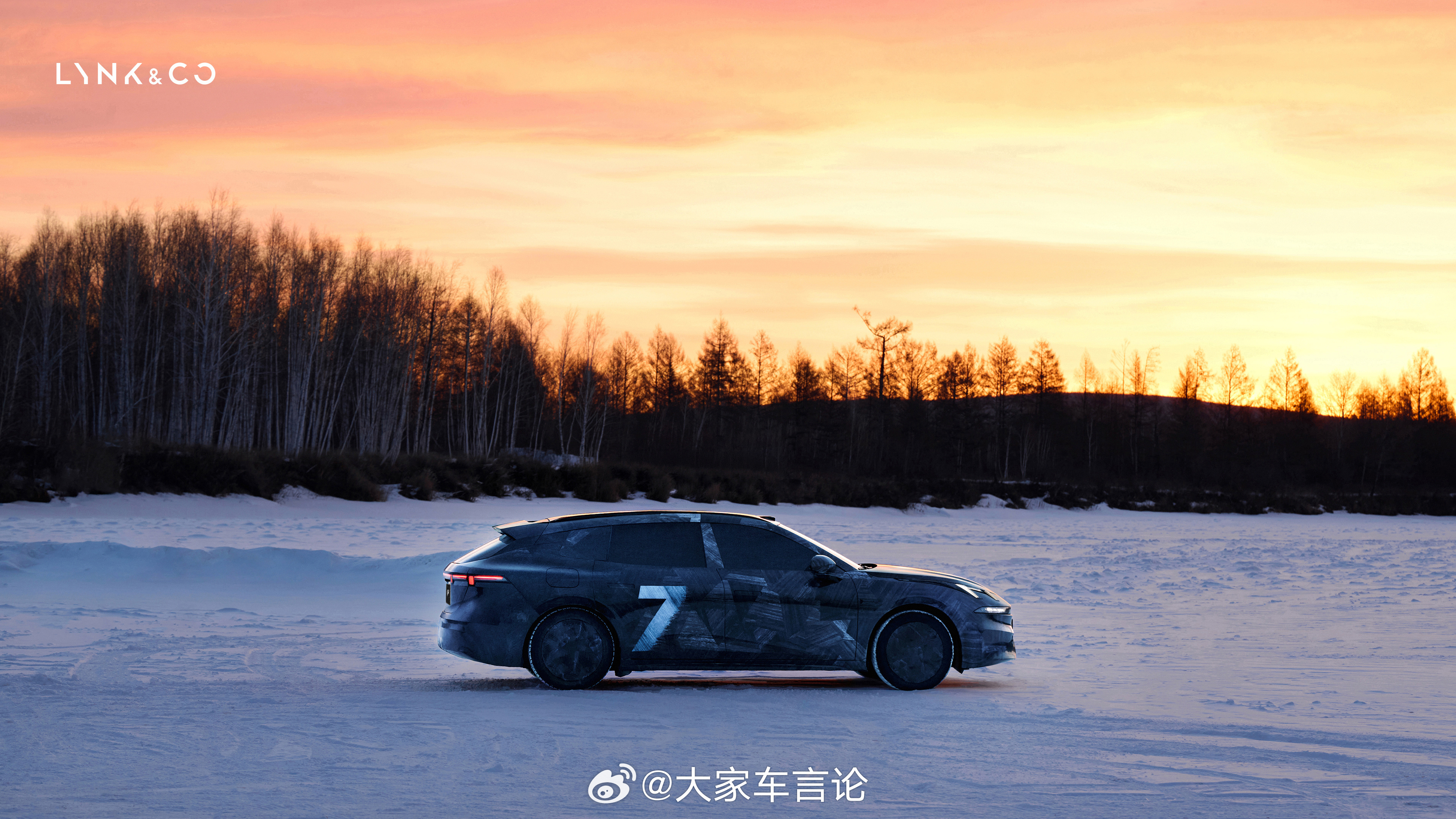 领克07GT官图来了，但还是带伪装的状态。领克07