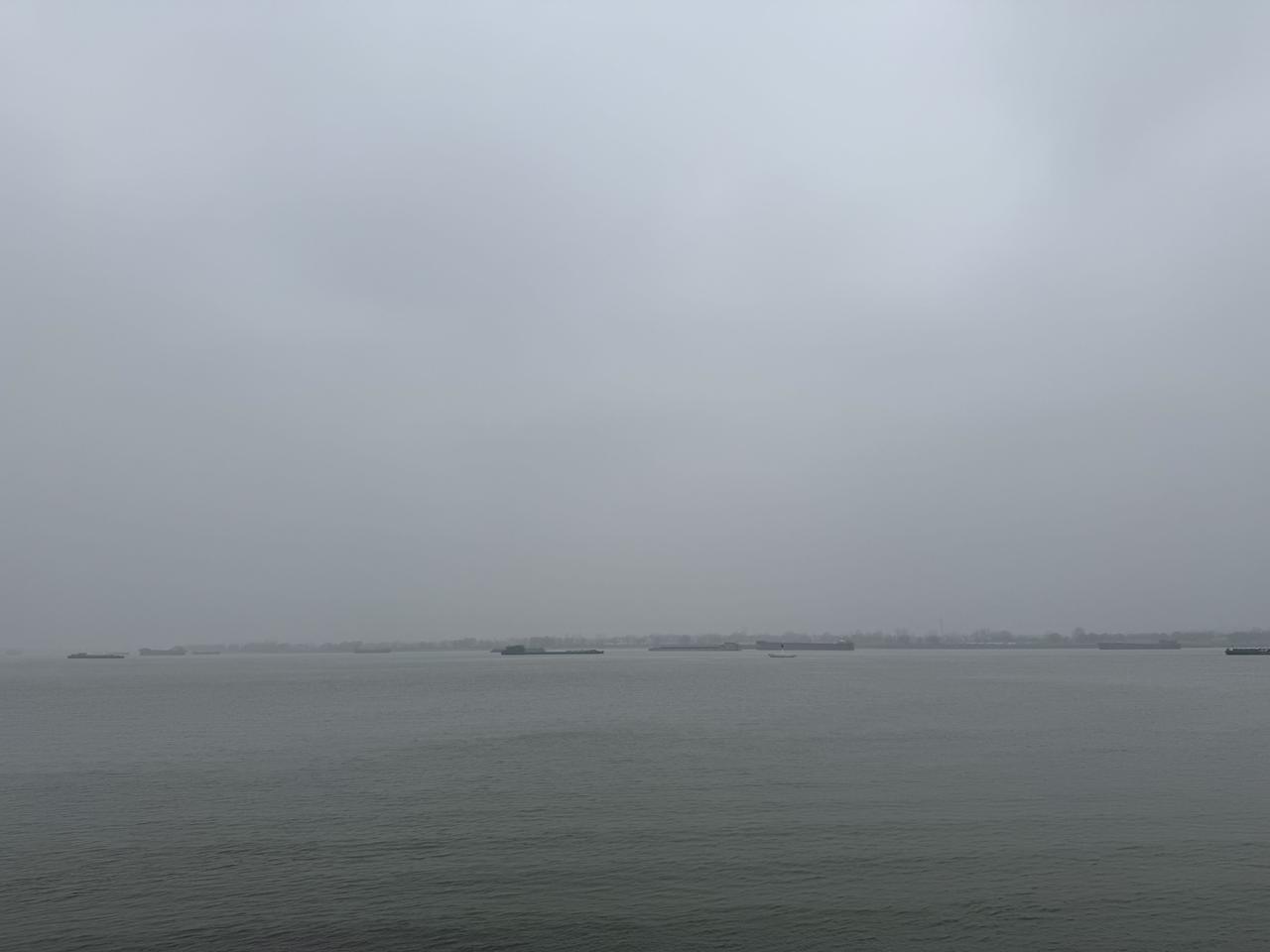 你读过《悲惨世界》吗读过，世界上最宽阔的是海洋，比海洋更宽阔的是天空，比天空更宽