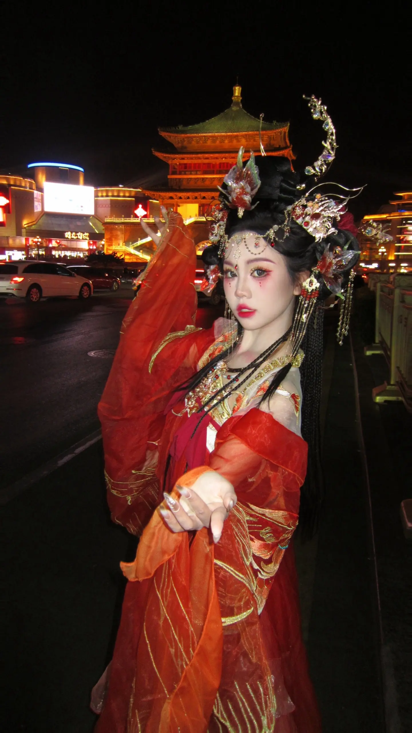 无人扶我青云志，我自踏雪至山巅。