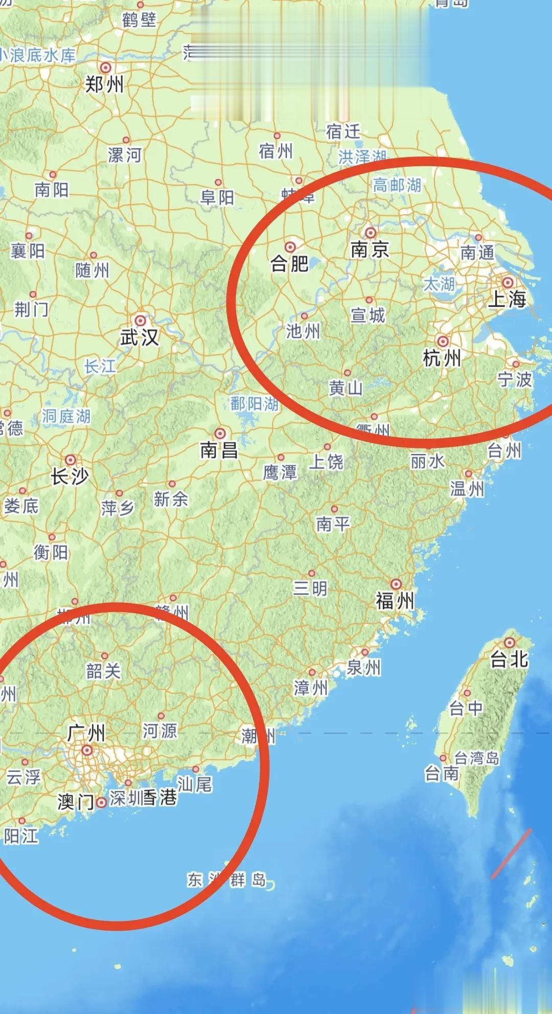 长江三角洲面积50000平方公里是世界上第二大河口三角洲，珠江三角洲面积1100