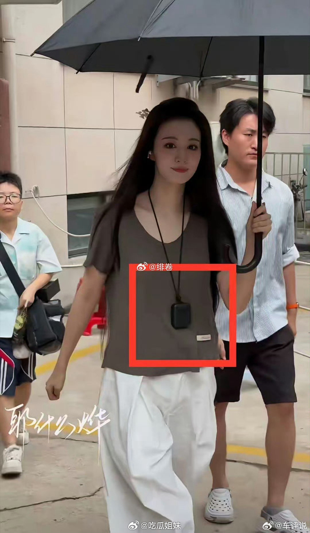 王楚然的工伤王楚然工伤 王楚然工伤 好惨啊 心疼 王楚然被烟人逼没招了