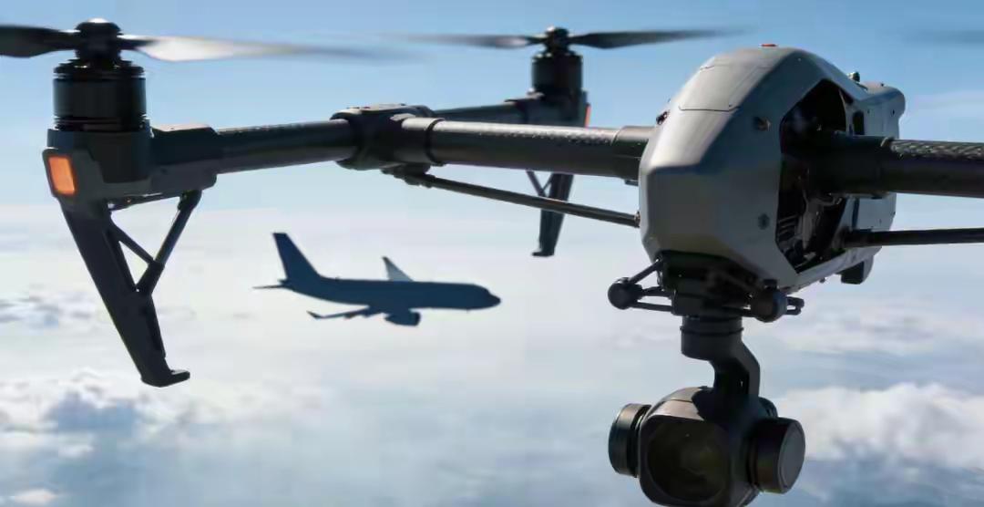 这几天我越来越觉得不对劲，我们现在的舆论场上，难道不是应该讨论中日关系吗？为啥现