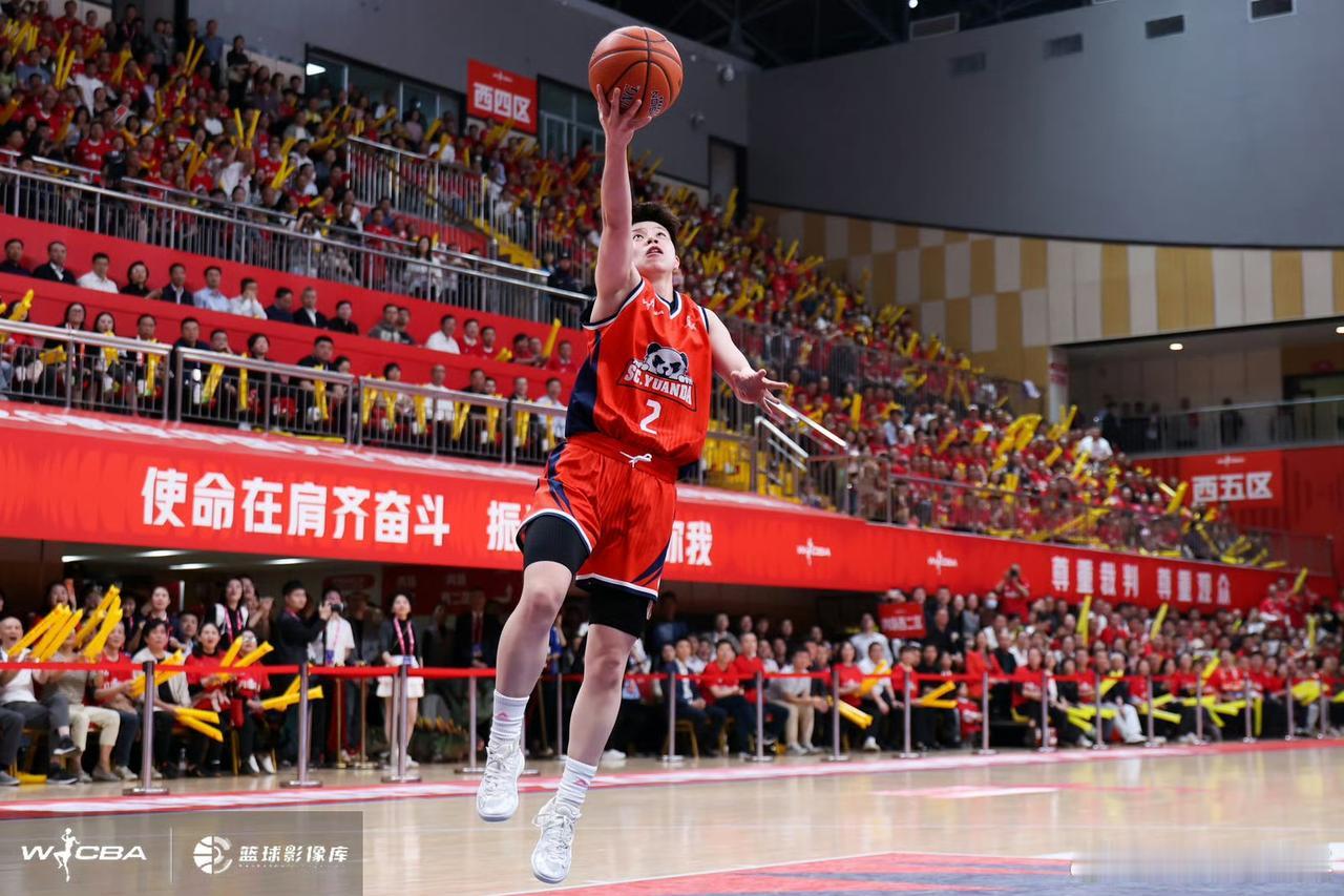 四川女篮今晚G5什么战术都是次要的

重点是心态问题，是要有放弃一切包袱，轻装前