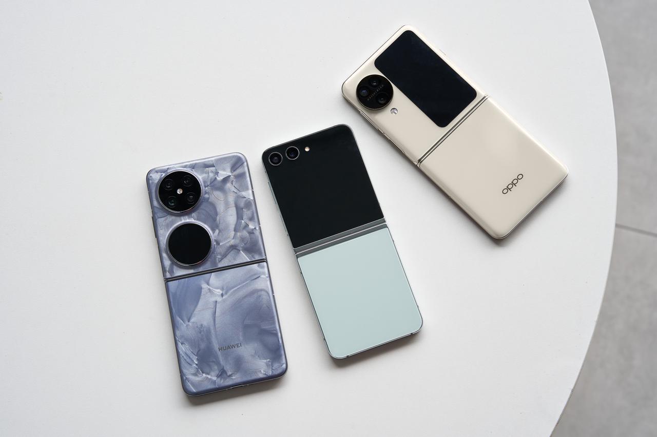 说真的，比起iPhone，现在市面上的小折叠手机估计才是女生们心中最理想的手机，