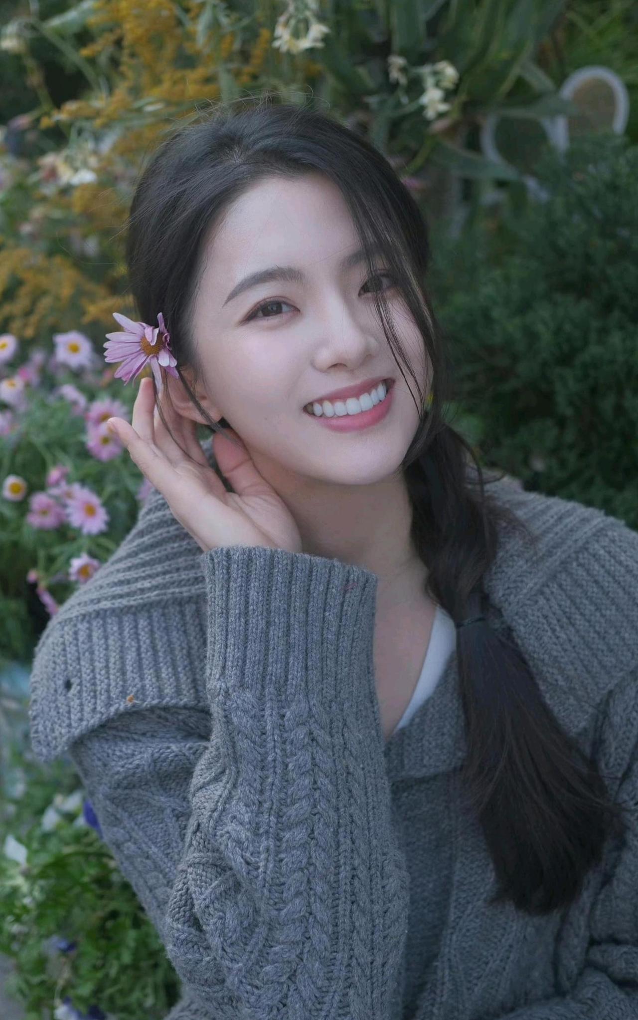 女人怎样穿搭，更显气质