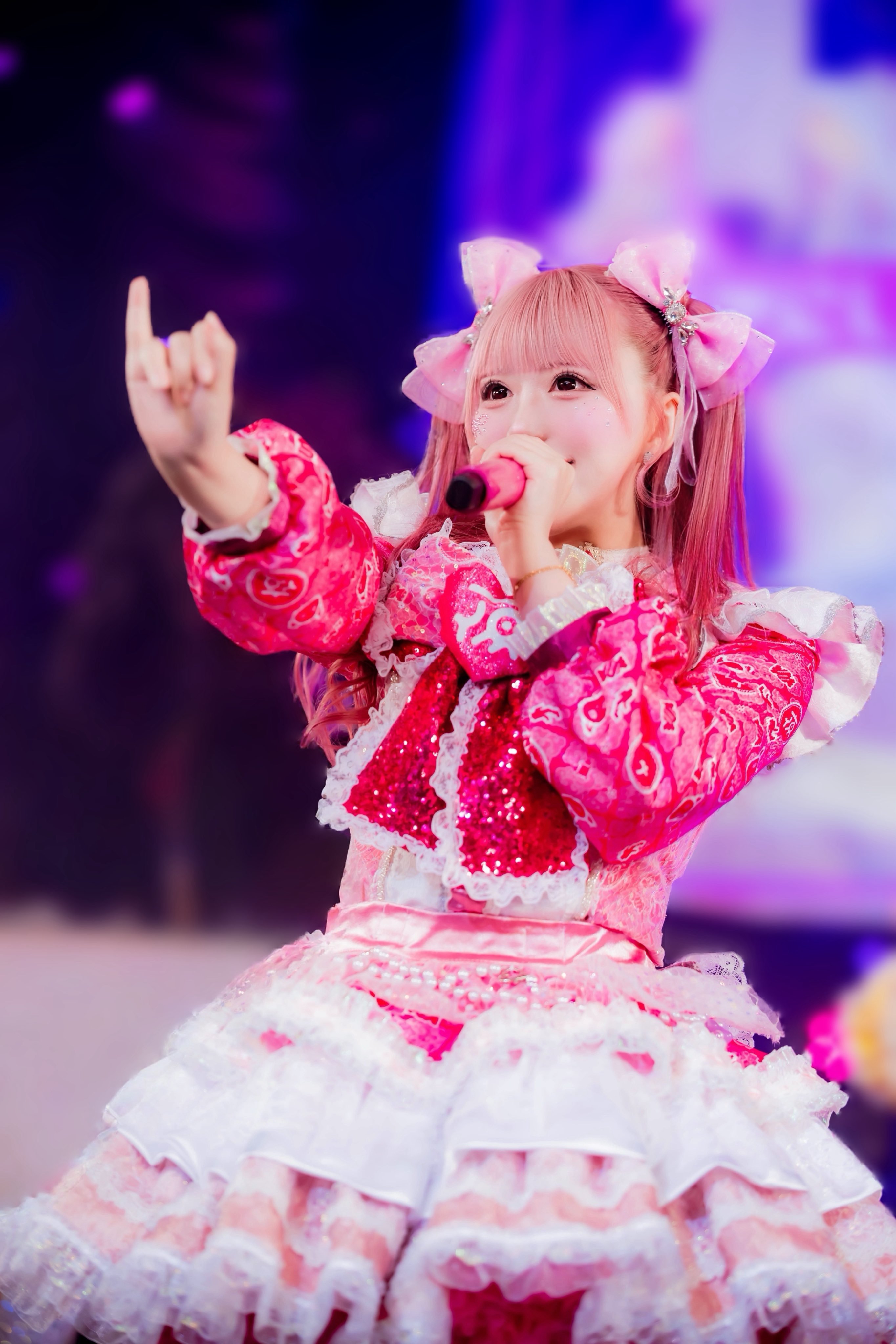 粉色担当就应该是像Syuru这个样子呀水萌しゅる：「無敵ピンク🎀💕💓💗」