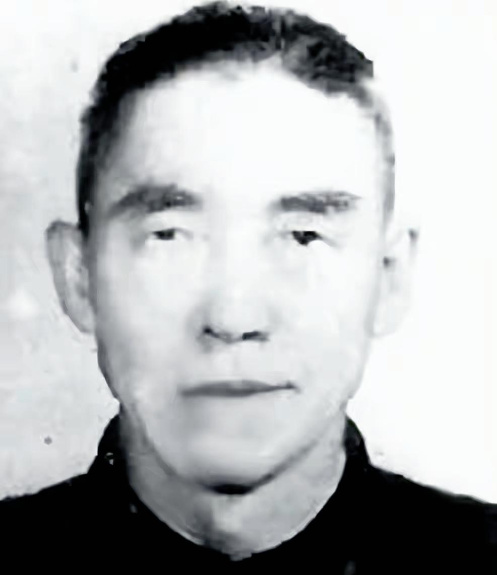 上海解放后陈诚心腹投诚，拉着解放军处长低语：我1924年就入党了！




19