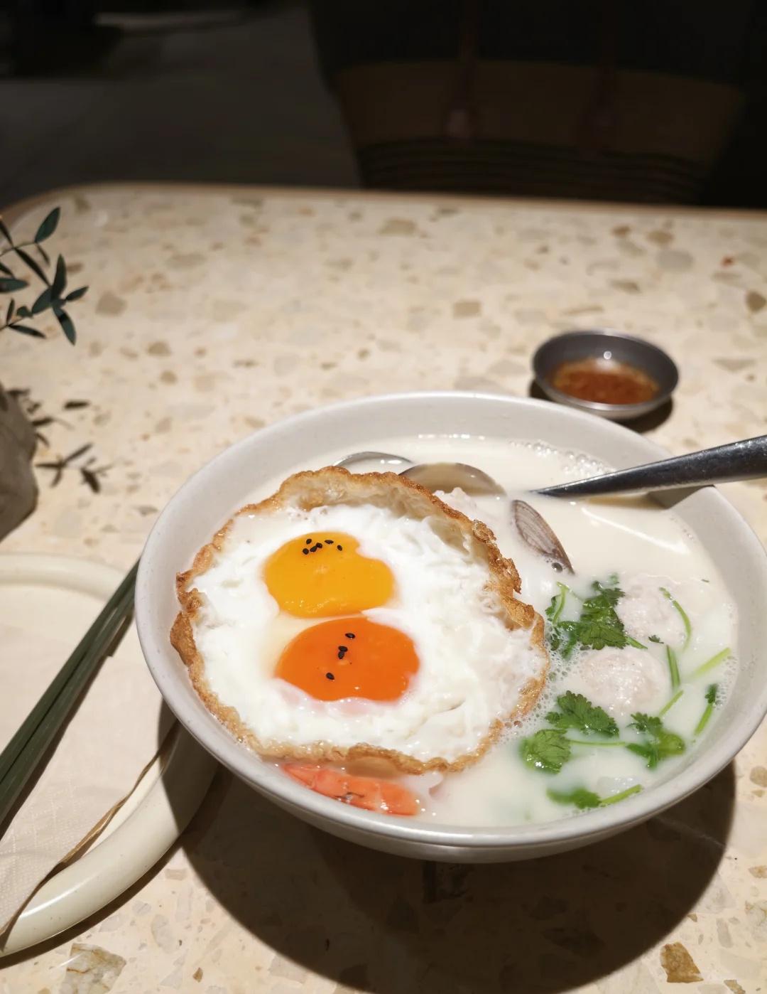 广粤天地鱼汤米粉推荐
在刷到然后过来打卡的，没有让我失望，总的来说还不错，推荐推