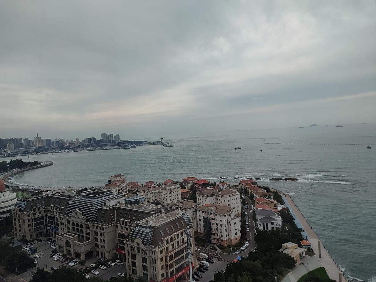 海天一色
标准的海滨风景区

猜猜是哪里呀