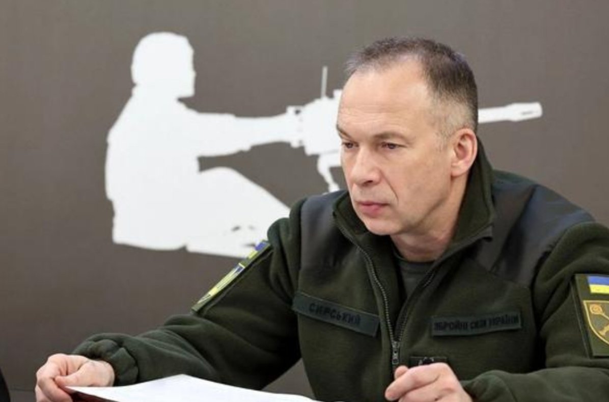 西尔斯基宣布好消息：乌军歼敌如砍瓜切菜，70万俄军等着打光吧！ 