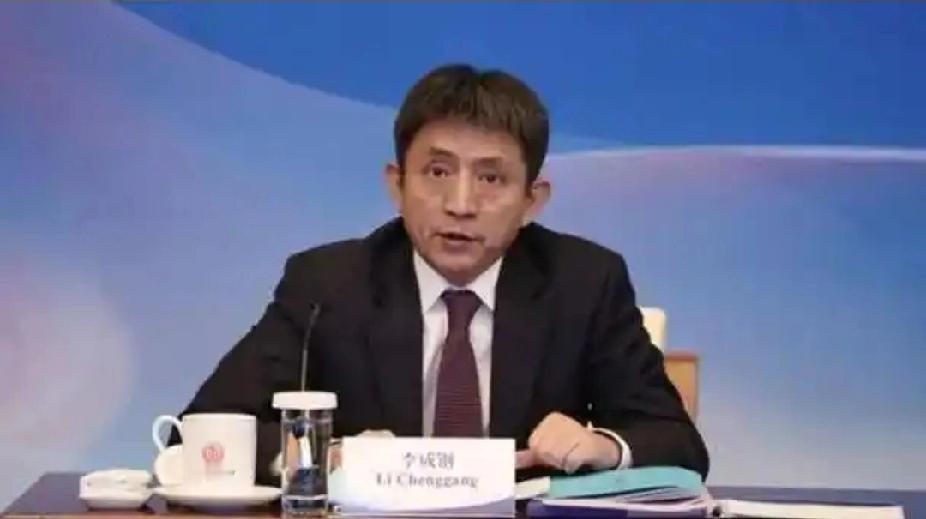 中美马来西亚第五轮谈判结束了，李成刚对记者说：美方的立场是强硬的，中方维护利益是