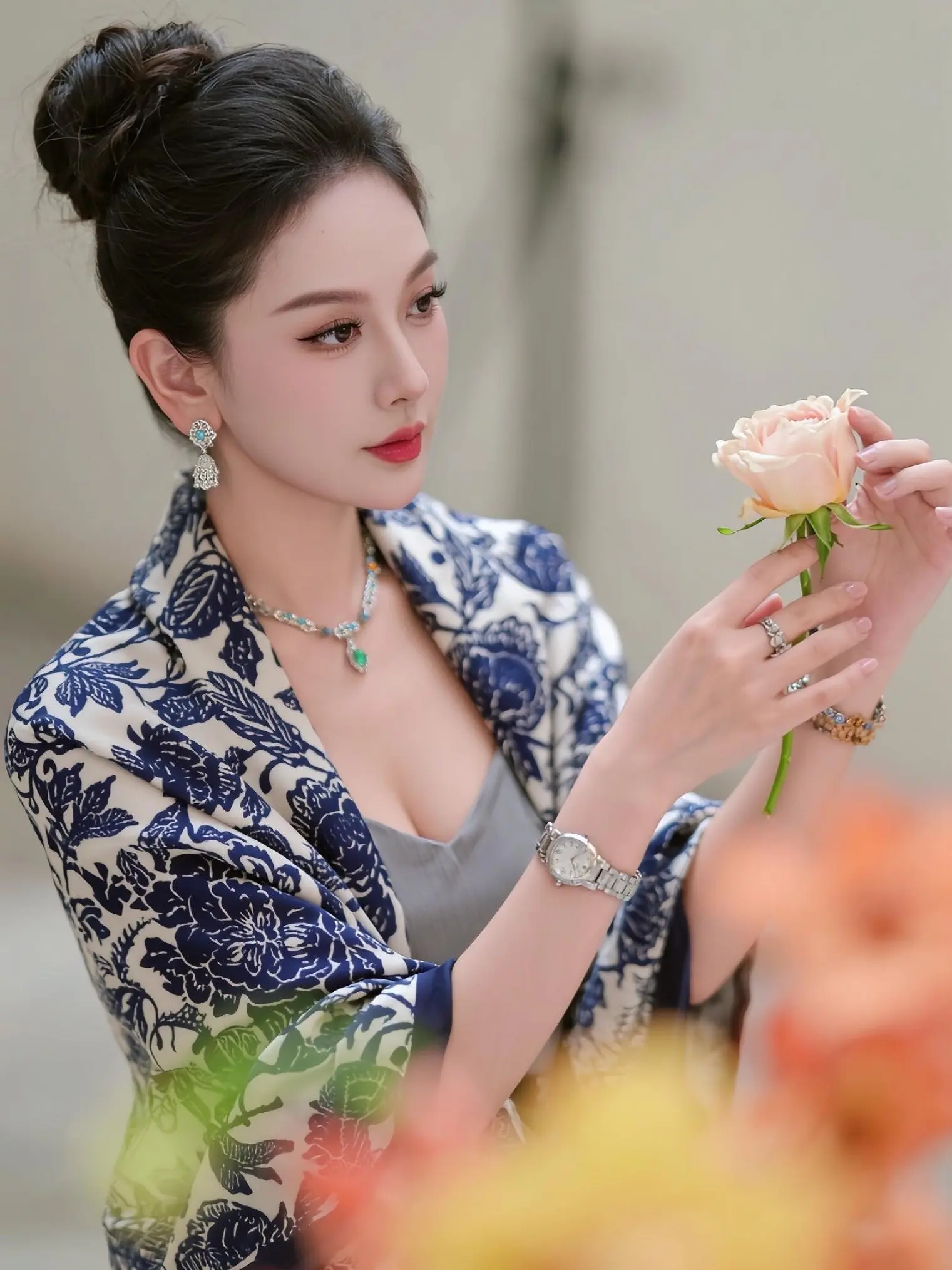 这个手表和珠宝我是真的看不上