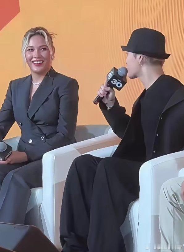 感觉谷爱凌长相完全欧美化了，虽然才21岁，但是显得非常的成熟 