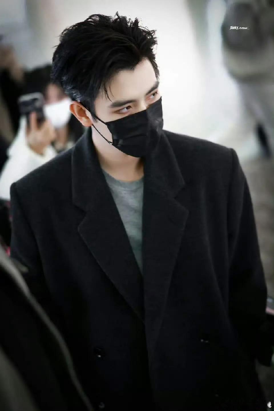 陈飞宇机场路透！状态如何？ 