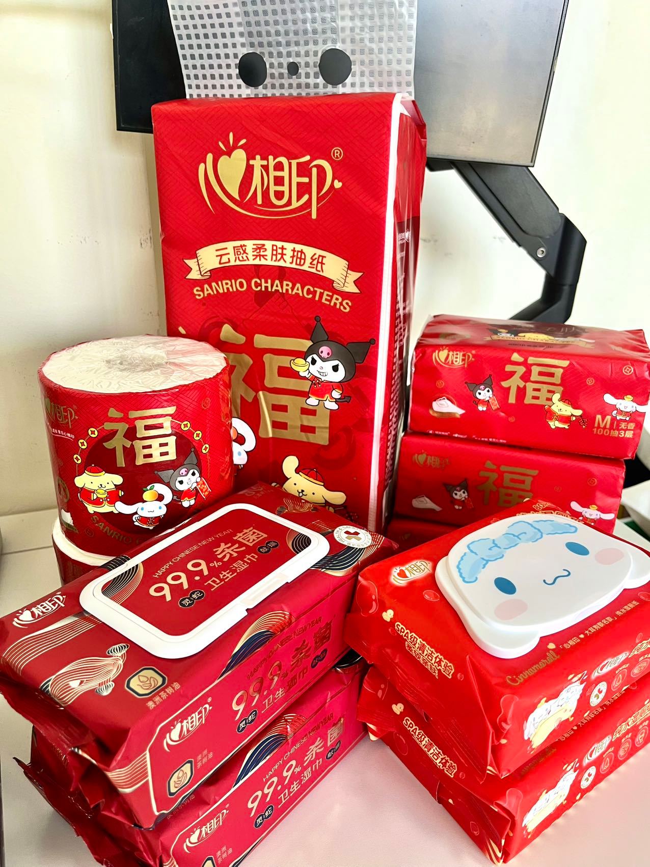 新春好物添置有就够了红红火火的三丽鸥新春组套软萌来袭在颜值爆表的外表下是柔厚软糯