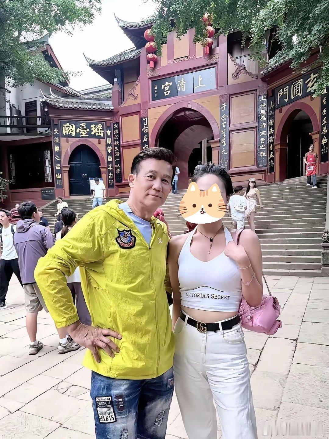 我滴个天呐！万万没想到啊！现实中的男神，怎么老成这样了，这谁还认得出来？ 