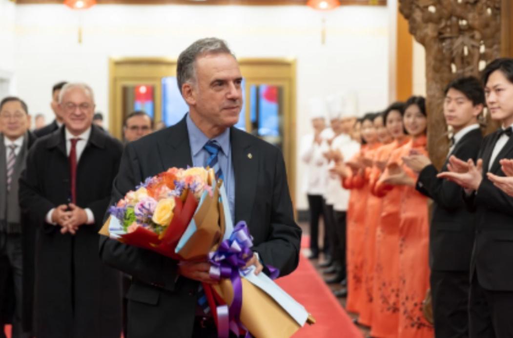 2026年2月4日，乌拉圭总统在访华的时候说了一句大实话，如果乌拉圭不能给中国足