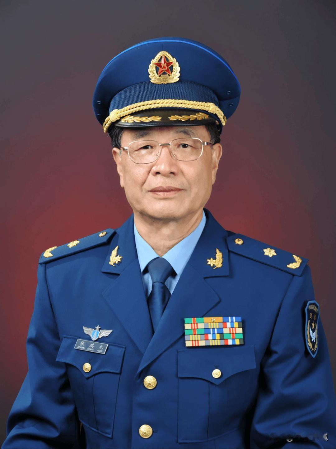张鸿元，男，1947年11月生，河北张家口人，空军专业技术少将、高级工程师、清华