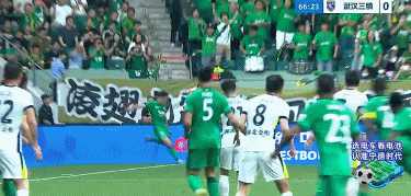 北京国安1比0武汉三镇 北京国安1-0武汉三镇。上半场，张稀哲开场10分钟伤退。