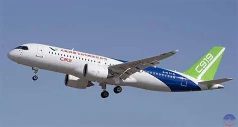 美国这一刀捅的可真够狠，一刀直插C919命脉，中国引以为傲的C919客机交付计划