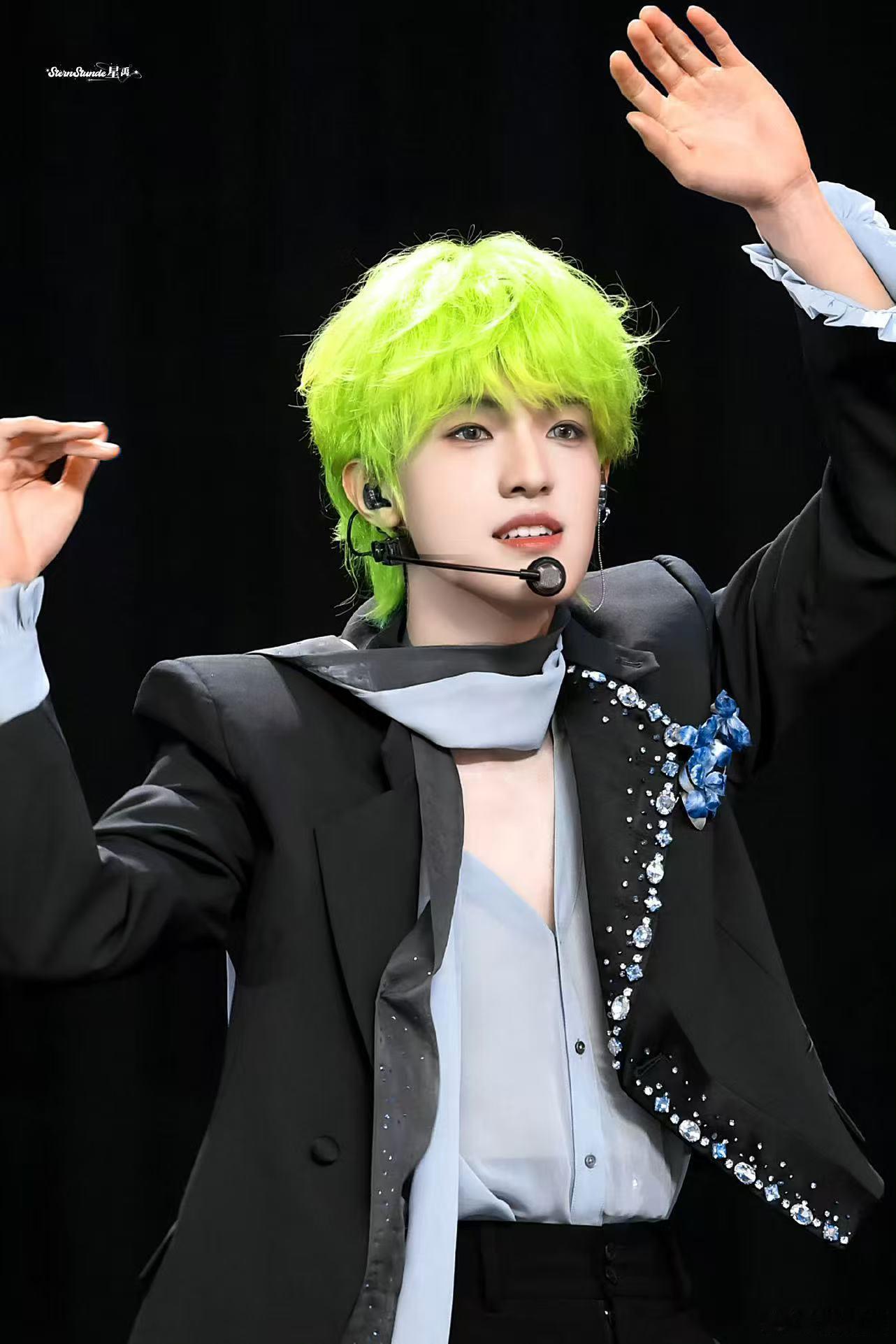 张泽禹solo舞台设计 这个solo的退出键到底在哪？我循环了不知道多少遍，每一