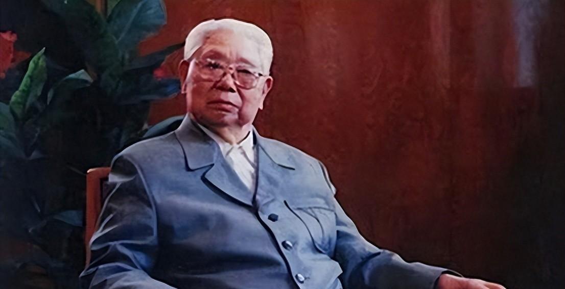 在开国中将中以战术指挥闻名的五位将领，大授衔时究竟是谁担任的职务最高？
1955