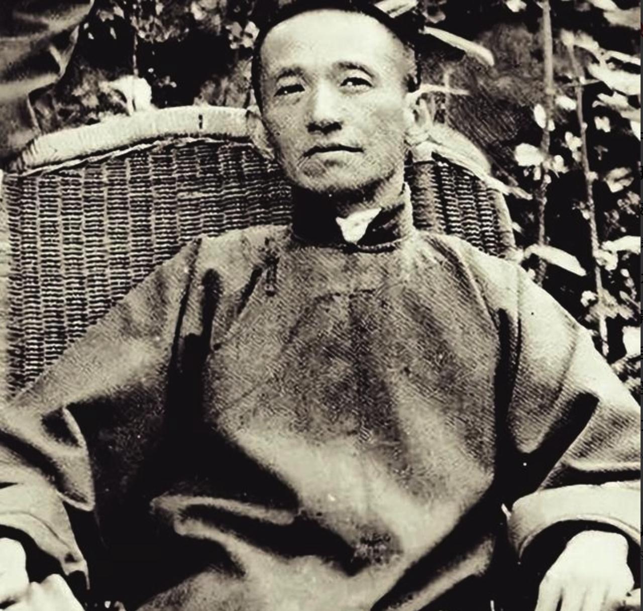 1948年，陈布雷劝老蒋打老虎。老蒋反讥：“听说你女儿入了地下党？”陈布雷顿时大