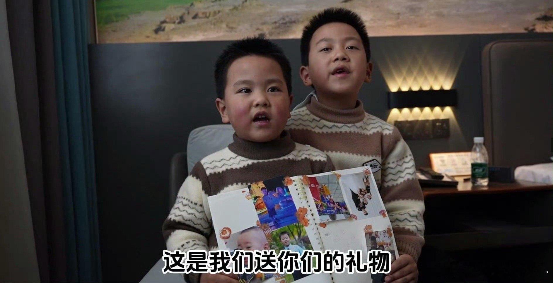 父母吸氧上5400米边防哨所团圆缺氧不缺精神，艰苦不缺深情。父母顶着高原反应奔赴