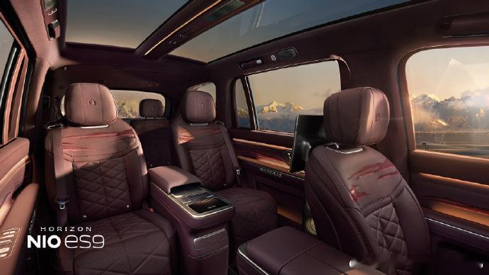 今晚要正式公布的蔚来ES9，和蔚来ET9基本是一个级别，而蔚来ET9售价76.8